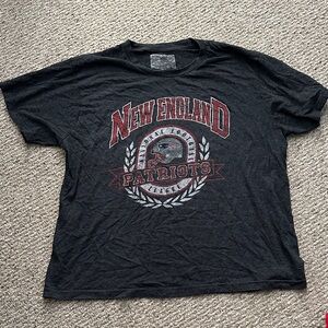 Patriots Graphic Tee - Charcoal